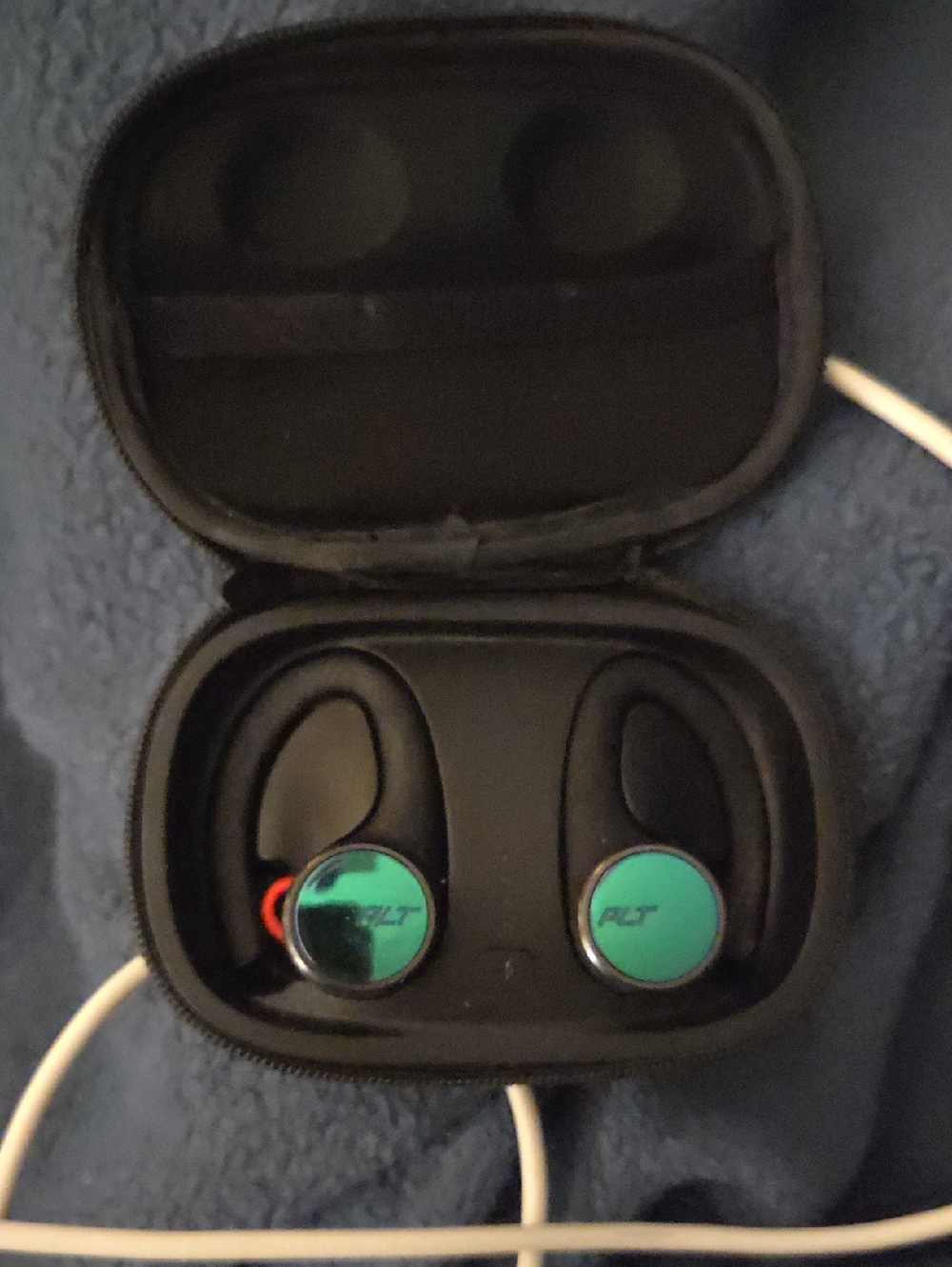 Plantronics (PLT)  Earbuds with Case